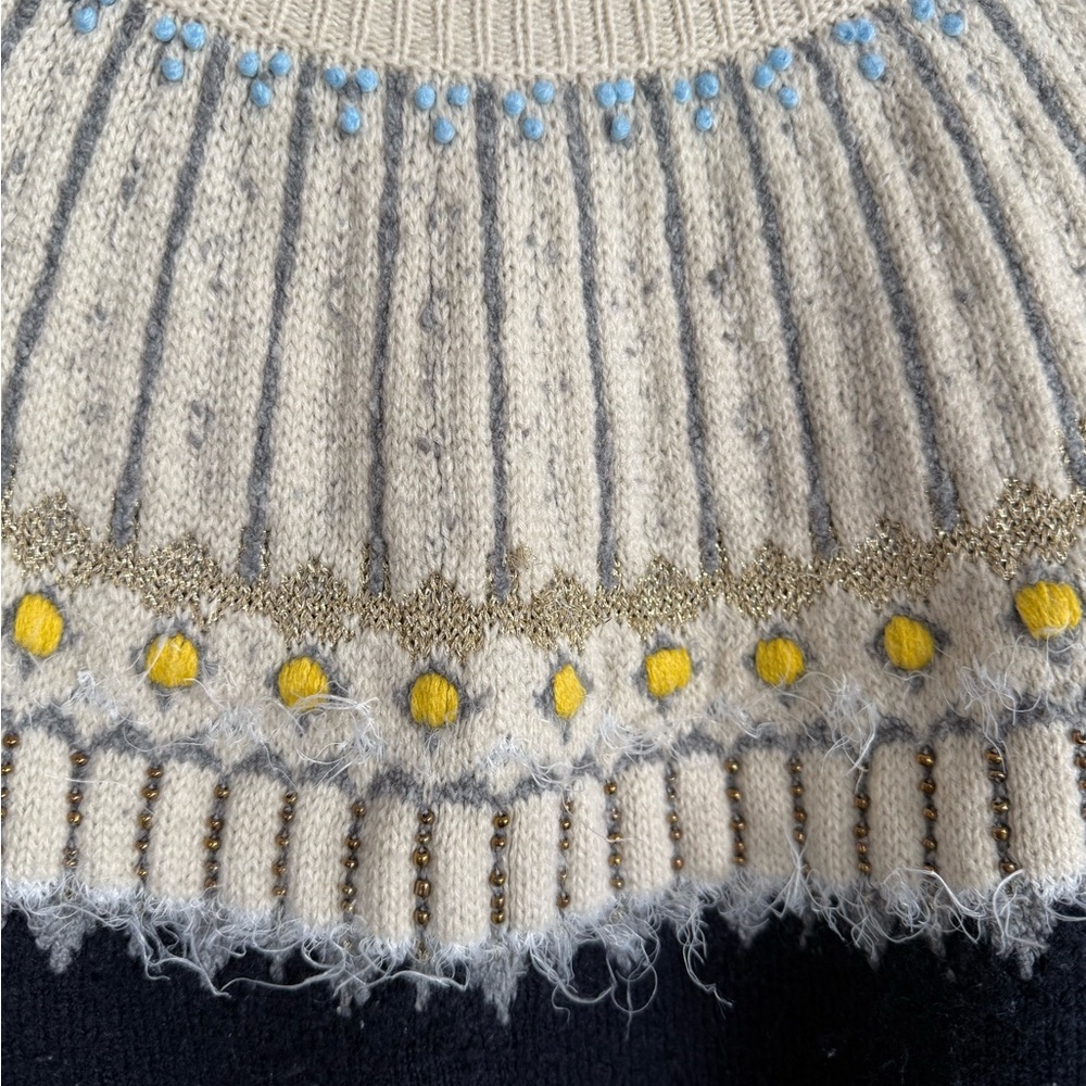 Style & Co. Navy and Cream Sweater Size L with Yellow Accents - Picture 4 of 9
